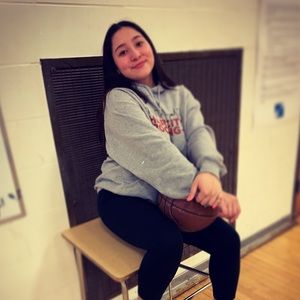 Meet your Posher, Jenifer